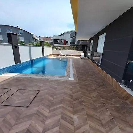 아파트 2+1 Full Furnished Flat Near To Sea For Rent 안탈리아